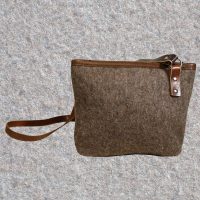 otrend.ch, opower.ch, omarket.ch, otrend, opower, omarket, trend, power, market, Trends, Trend-Scout, Trend-Shop, Online-Shop, Bernevo, Bernevo AG, Geschenk, Geschenkidee, Manufaktur, Handgemacht, Swissmade, CH-Armee-Decken, Aktenmappe, Handtasche, Rucksack, Shopper, Tasche, Allroundtasche, Schultertasche, Umhängetasche, Laptoptasche, Schultertasche Vintage Look, Handytasche, Aktentasche, Bowling Bag, Unisex Allroundtasche, Reisetasche, Bowling-Umhängetasche, Schweizer Postsack, Beuteltasche, Shopper Post, Umhängetasche Post, Sporttasche, Handtasche Post, Kosmetikbeutel, Sportsack, Schwingerstoff & Leder, Business Tasche, Unisex-Umhängetasche, Königstasche, Schulter-Handtasche, Damentasche, Flache Umhängetasche, Businesstasche, Einkaufstasche, Sport-Rucksack, Schwinger-Umhängetasche, Leder & Armeedecke, Stadtbummel-Damentasche, Allrounder -Damentasche, Leder & Armee Shopper, Damen-Bowling-Bag, Design-Schultertasche, Upcycling-Damentasche, Turnsack, Edelweiss, Leder-Hüfttasche, Folklore-Hüfttasche, Edelweiss-Leder-Hüfttasche, Multitalent-Tasche, Folklore-Portemonnaie, Gürtel-Portemonnaie, Kreditkarten -Etui, Folklore-Rucksack, Rindsleder-Damentasche, Canvas-Rindsleder-Allroundertasche, Alpenzauber, Henkeltasche, Schmale Umhängetasche, Kölsch-Vichy-Damentasche, Vichy-Karo-Damentasche, Toilettentäschchen, Necessaire